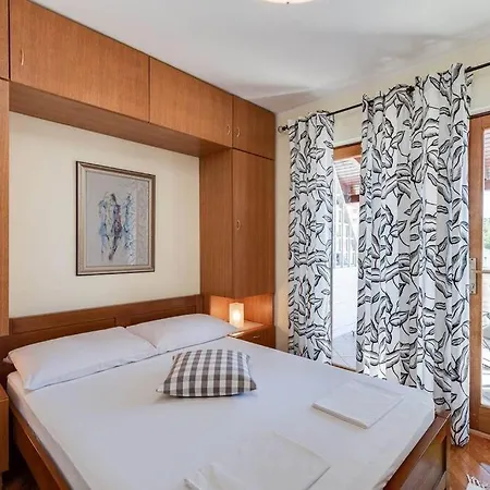 Apartment Fijan Drage