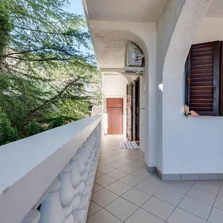 Apartment Fijan