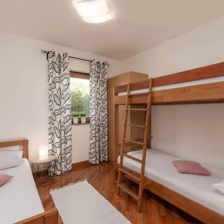 Fijan Apartment